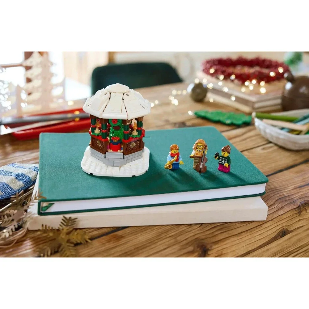 LEGO Winter Gazebo 40778 Christmas Village 2025 RETIRED Limited Edition Seasonal